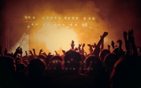 How to Find Music Gigs: A Guide to Landing Live Performances